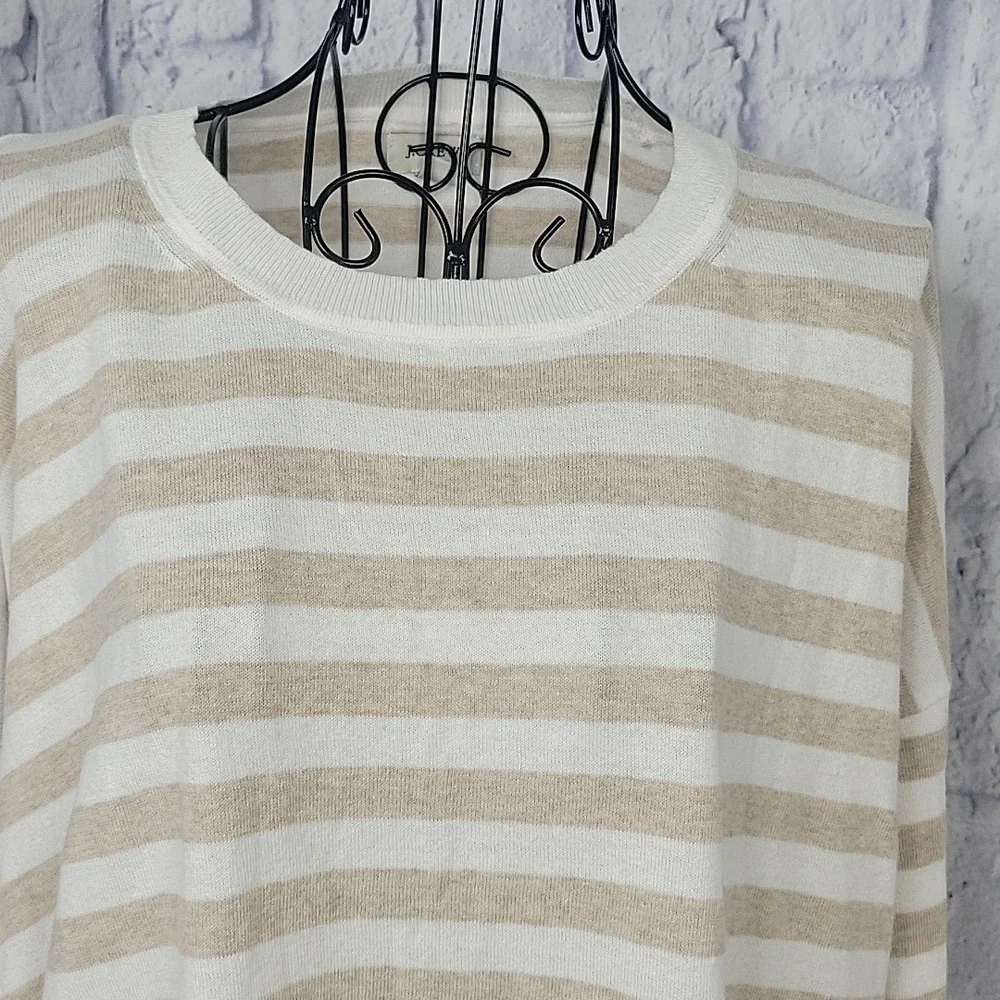 J. Crew Tan and Cream Crew Neck‎ Sweater